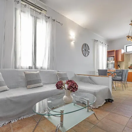 Дом отдыха Koskinou Residence *